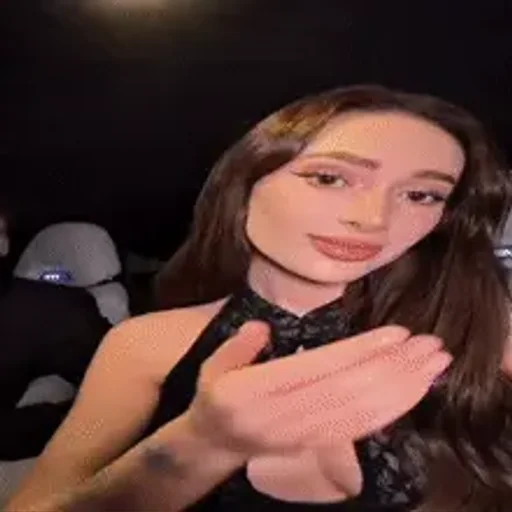 Figurinha para WhatsApp — reação