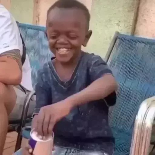 Figurinha para WhatsApp — Engraçados