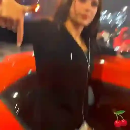 Figurinha para WhatsApp — reação