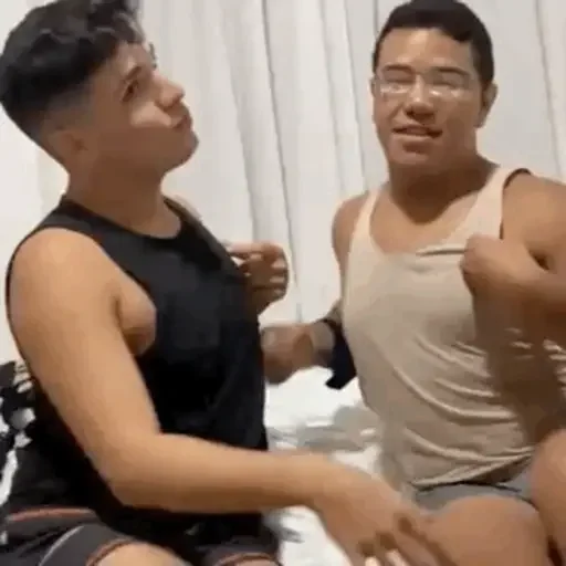 Figurinha para WhatsApp — reação