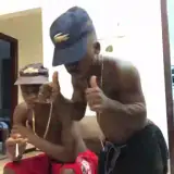 reação WhatsApp sticker